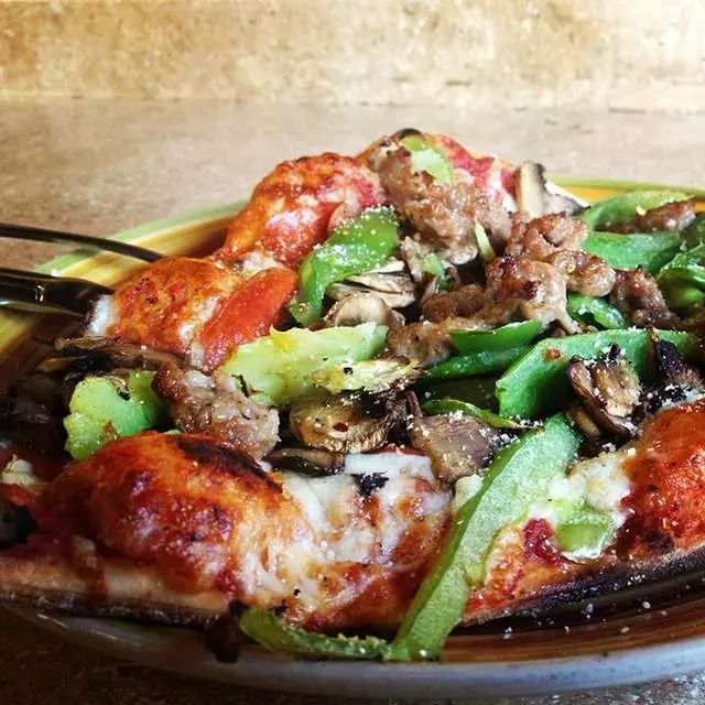 Serrano’s Pizza