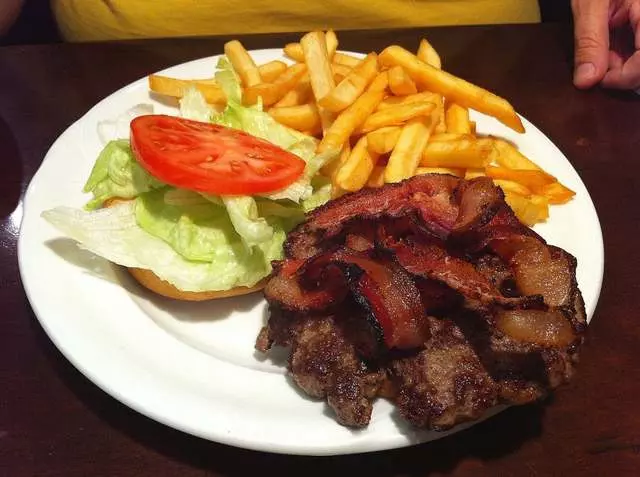 Red Cafe