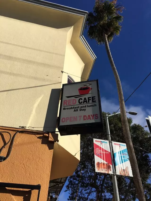 Red Cafe