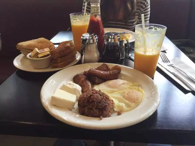 Red Cafe