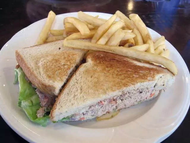 Red Cafe