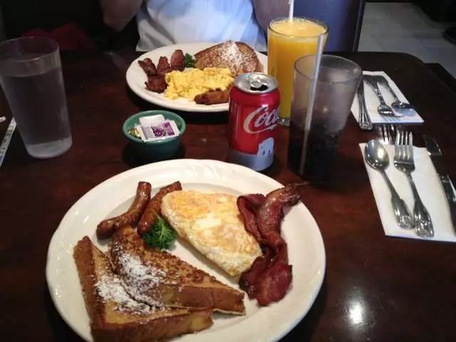 Red Cafe