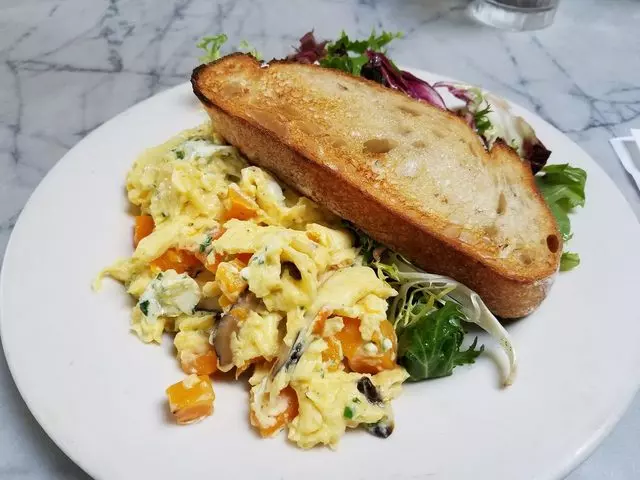 Universal Cafe