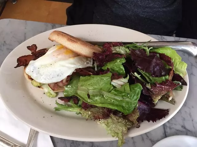 Universal Cafe
