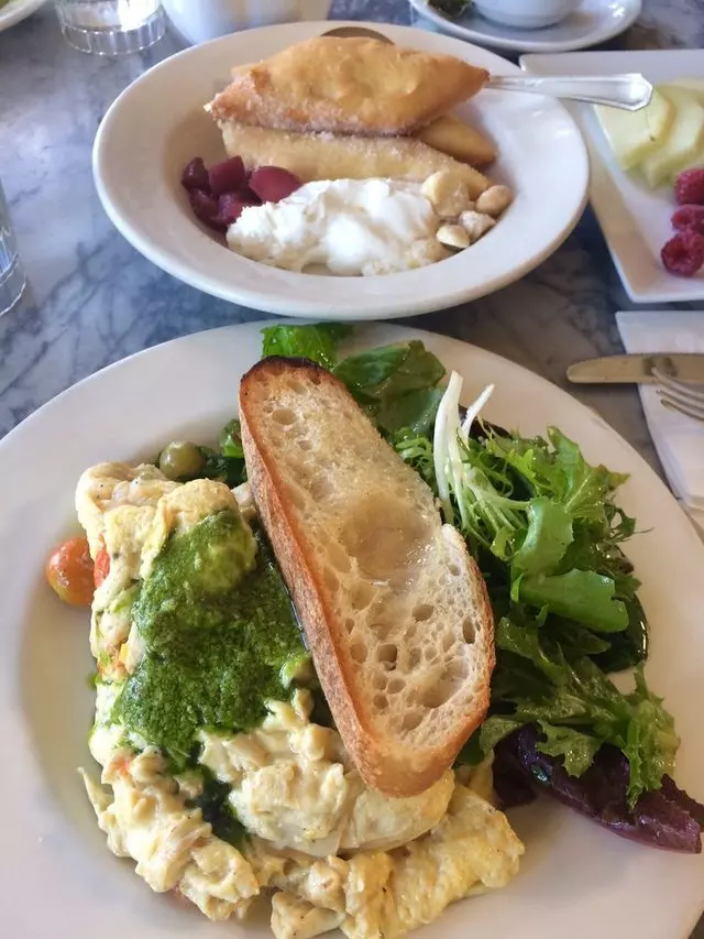 Universal Cafe