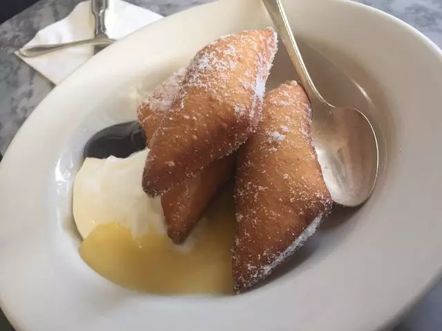 Universal Cafe