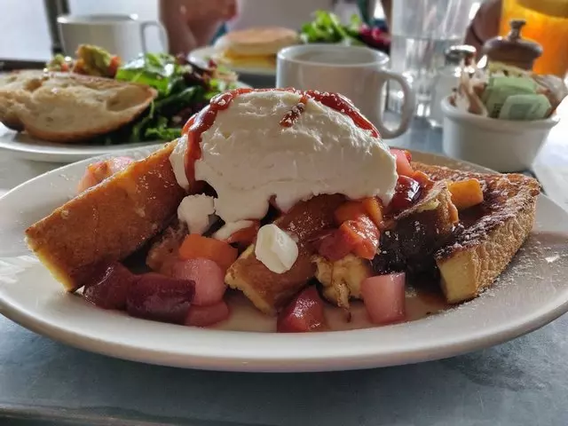 Universal Cafe