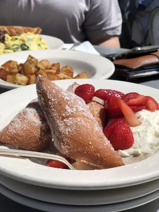 Universal Cafe