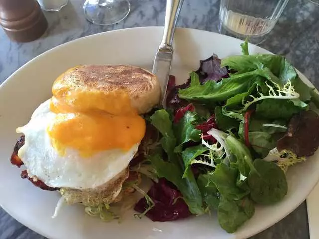 Universal Cafe