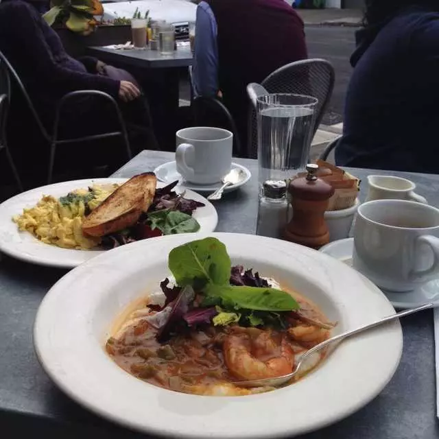 Universal Cafe