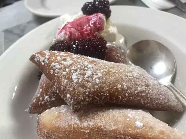 Universal Cafe