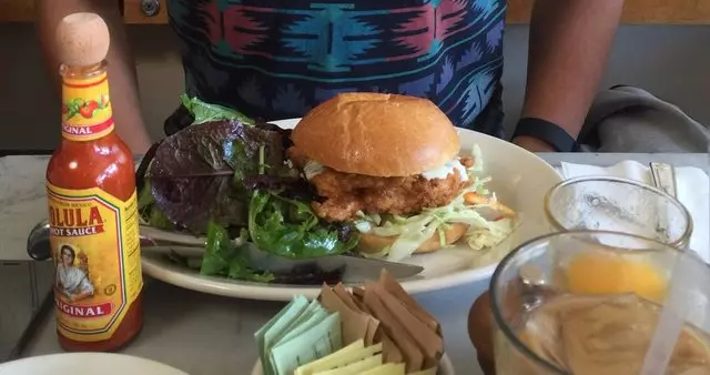 Universal Cafe