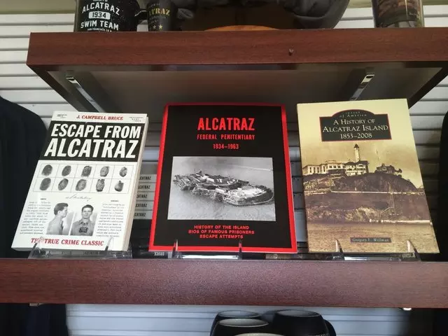 Alcatraz Landing Cafe