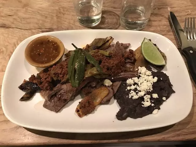 Nopalito