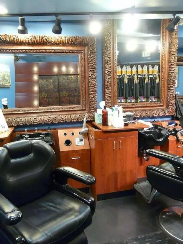 A Businessman’s Haircut