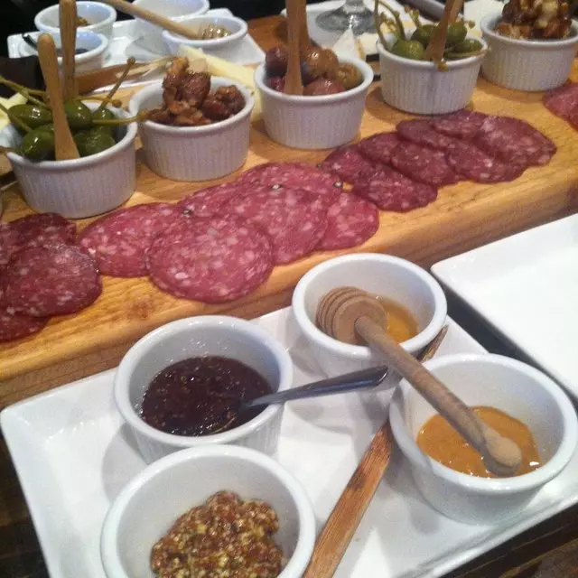 Archive Bar & Kitchen