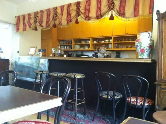Tan Tan Coffee Shop