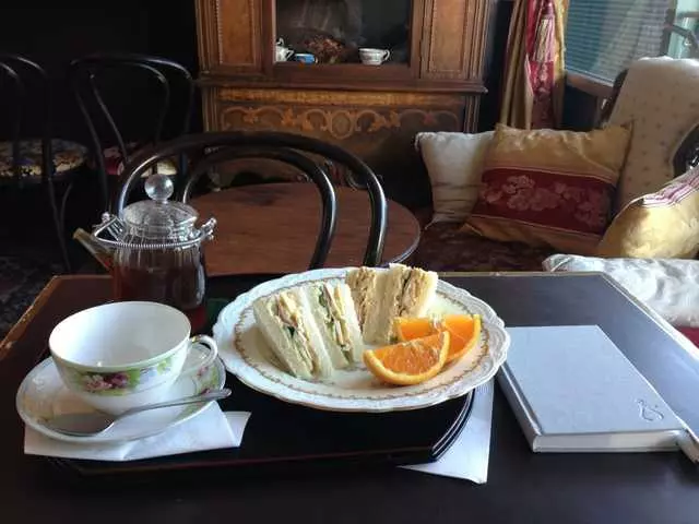 Tan Tan Coffee Shop