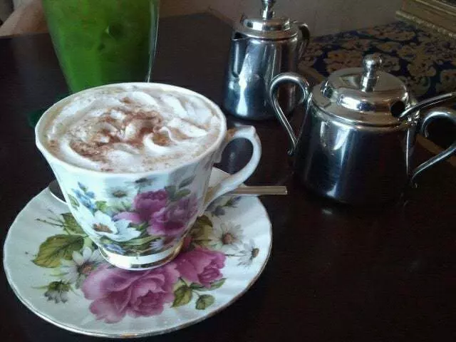Tan Tan Coffee Shop
