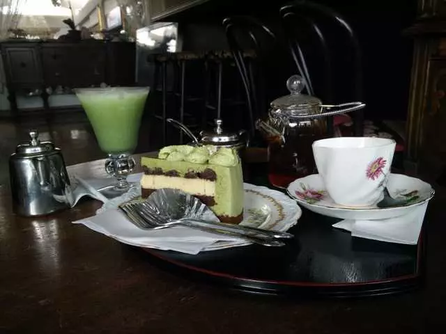 Tan Tan Coffee Shop