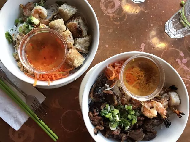 Sunflower Vietnamese