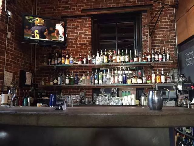 Basil Canteen