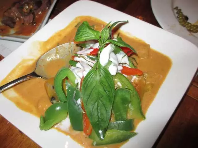 Basil Canteen