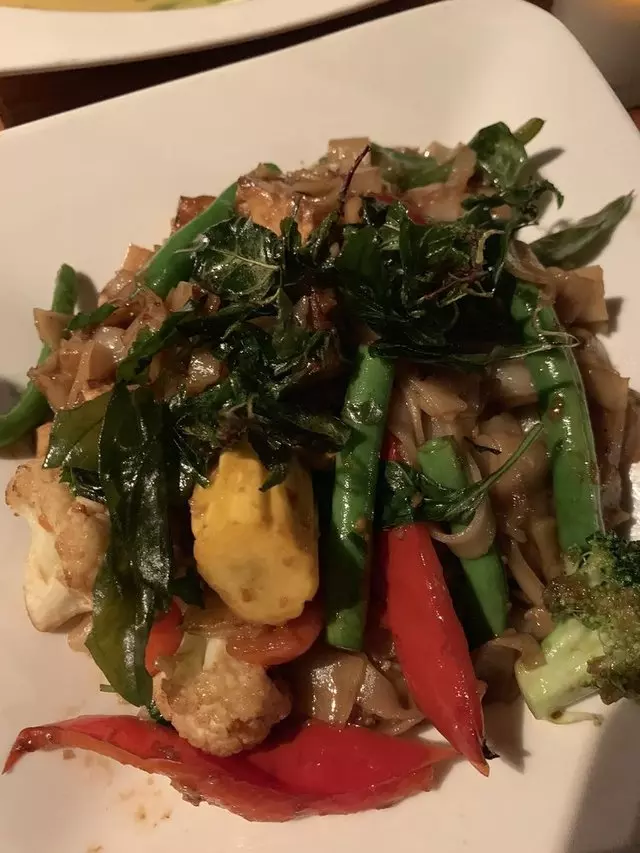 Basil Canteen