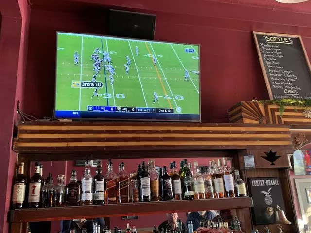 Blooms Saloon