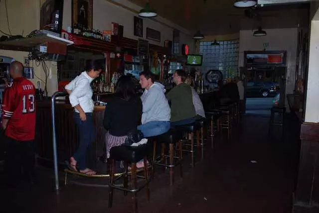 Blooms Saloon