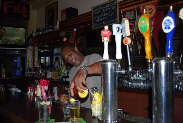 Blooms Saloon
