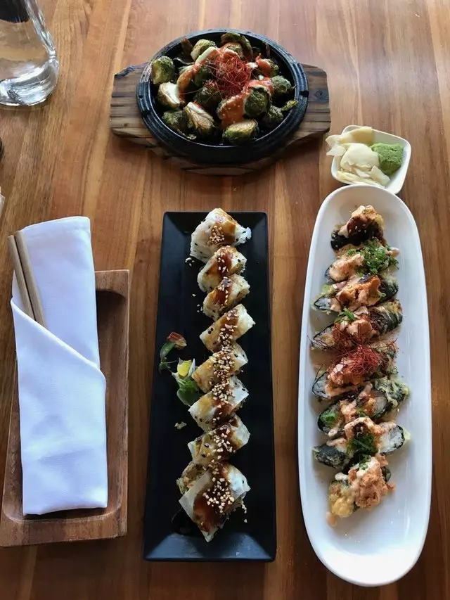 Shizen Vegan Sushi Bar & Izakaya
