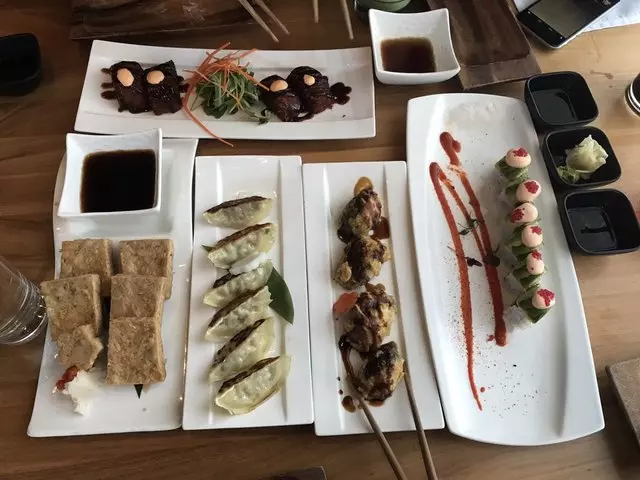 Shizen Vegan Sushi Bar & Izakaya