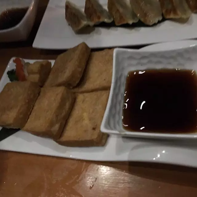 Shizen Vegan Sushi Bar & Izakaya