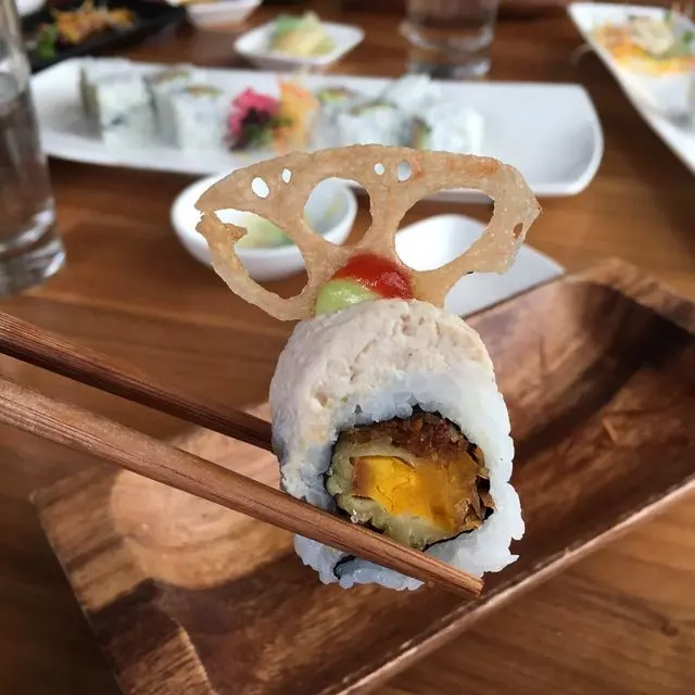 Shizen Vegan Sushi Bar & Izakaya