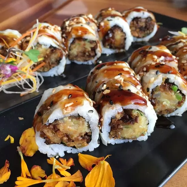 Shizen Vegan Sushi Bar & Izakaya