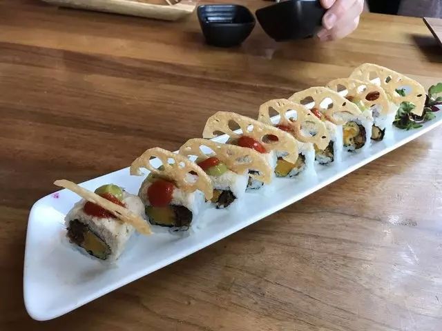 Shizen Vegan Sushi Bar & Izakaya