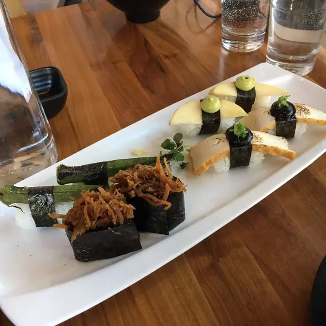 Shizen Vegan Sushi Bar & Izakaya