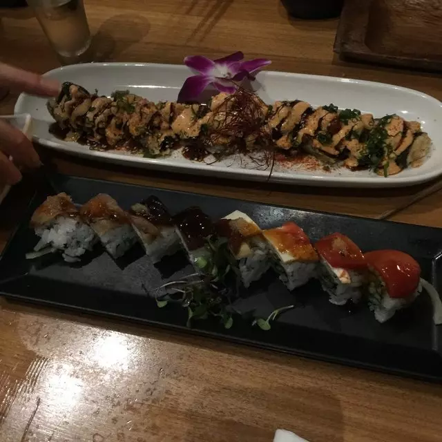 Shizen Vegan Sushi Bar & Izakaya