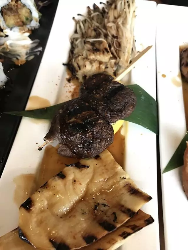 Shizen Vegan Sushi Bar & Izakaya