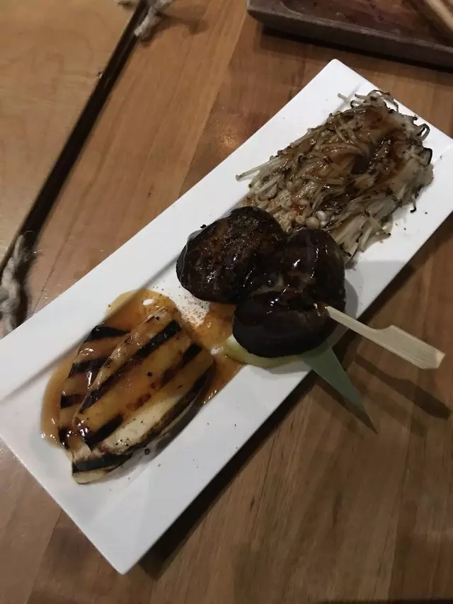 Shizen Vegan Sushi Bar & Izakaya