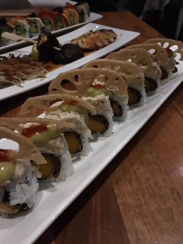 Shizen Vegan Sushi Bar & Izakaya