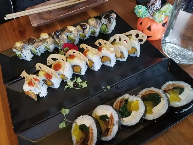 Shizen Vegan Sushi Bar & Izakaya