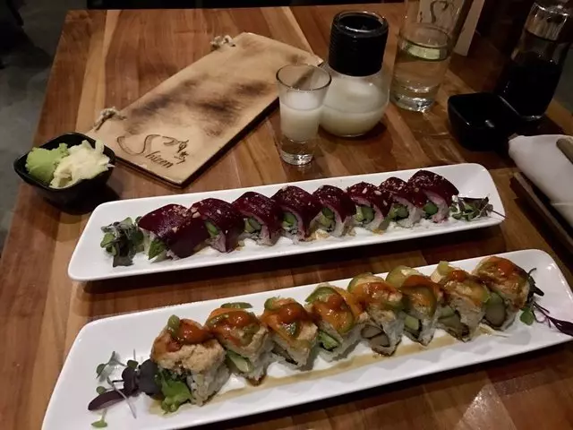 Shizen Vegan Sushi Bar & Izakaya