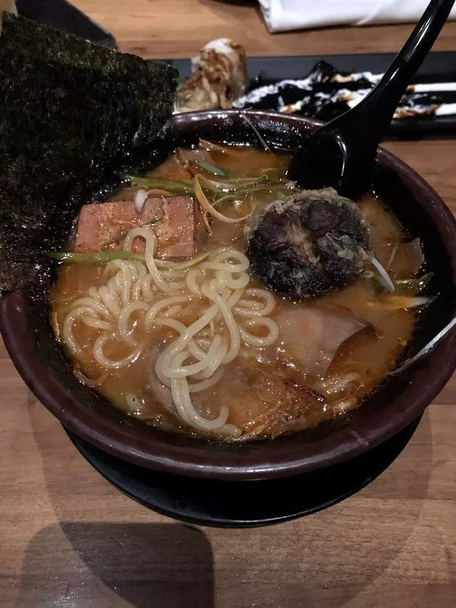 Shizen Vegan Sushi Bar & Izakaya