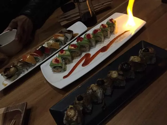 Shizen Vegan Sushi Bar & Izakaya