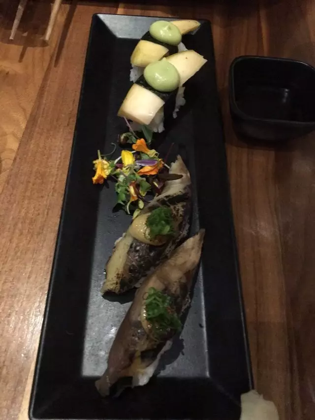 Shizen Vegan Sushi Bar & Izakaya