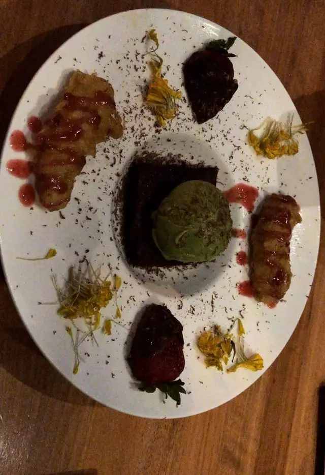 Shizen Vegan Sushi Bar & Izakaya