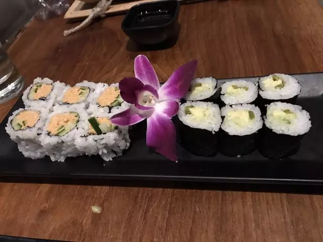 Shizen Vegan Sushi Bar & Izakaya