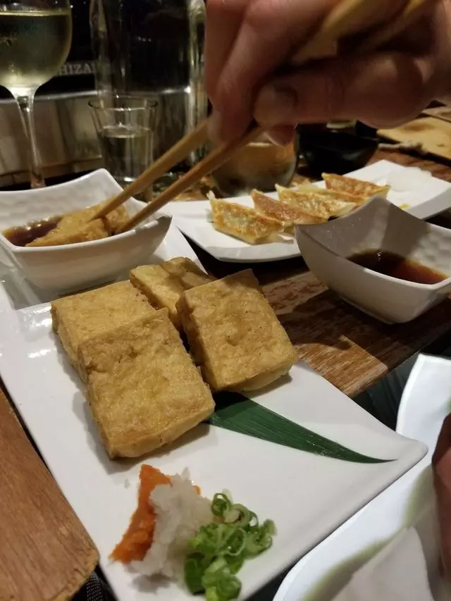 Shizen Vegan Sushi Bar & Izakaya